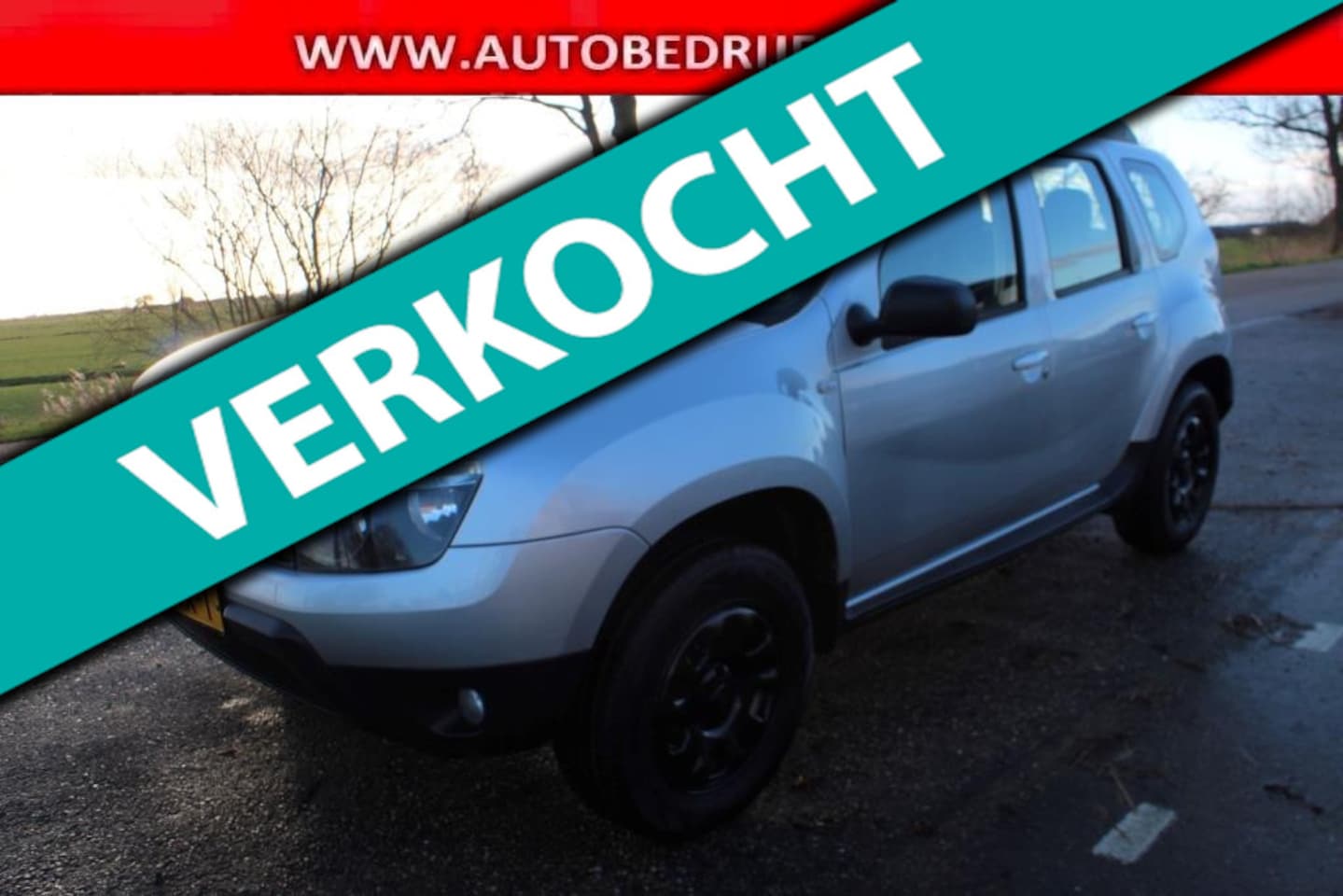 Dacia Duster - 1.6 Lauréate // 4WD / AIRCO / TREKHAAK // - AutoWereld.nl