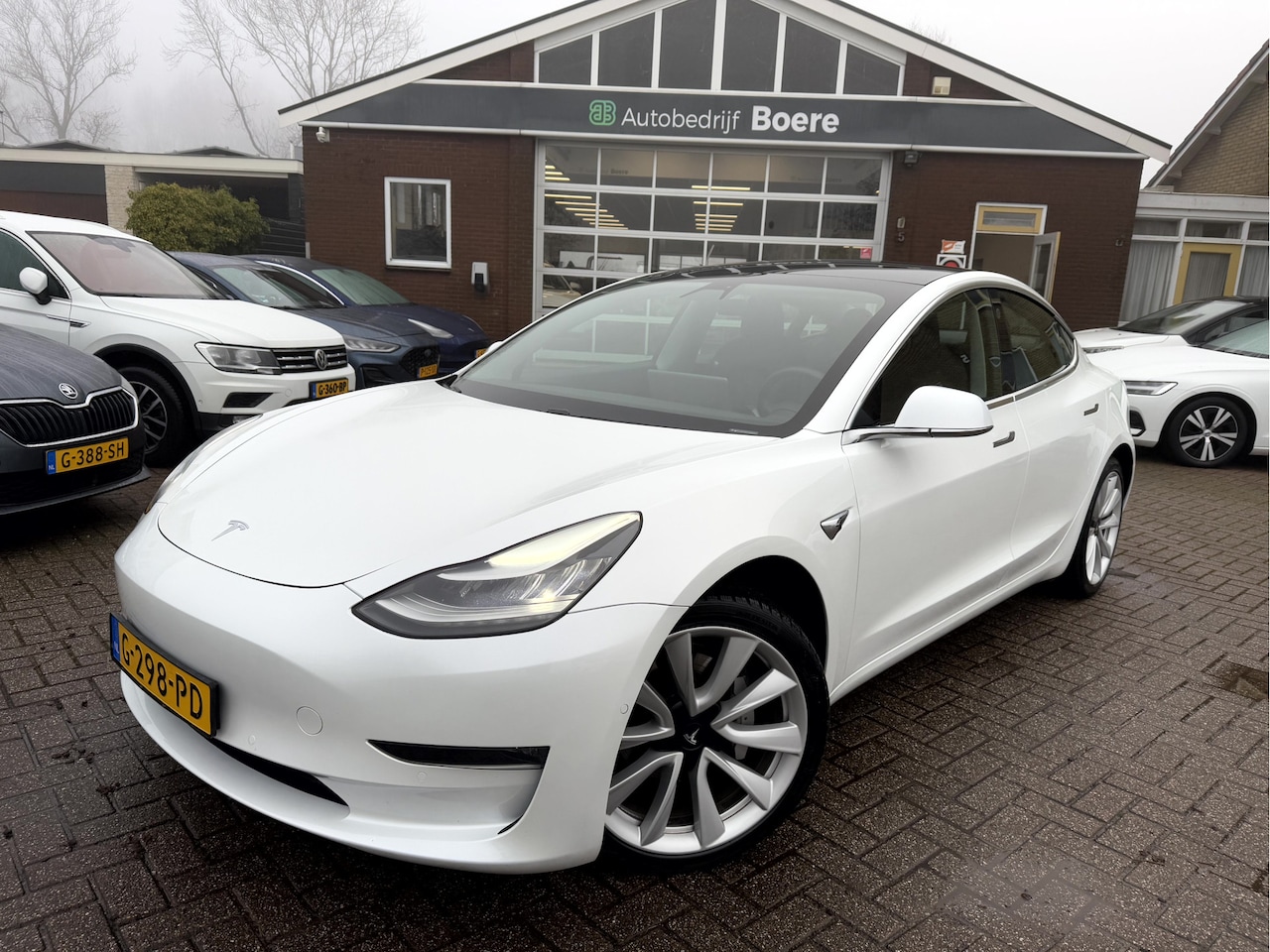 Tesla Model 3 - Long Range RWD Long Range AWD Trekhaak, 19''Lmv, Panoramadak - AutoWereld.nl