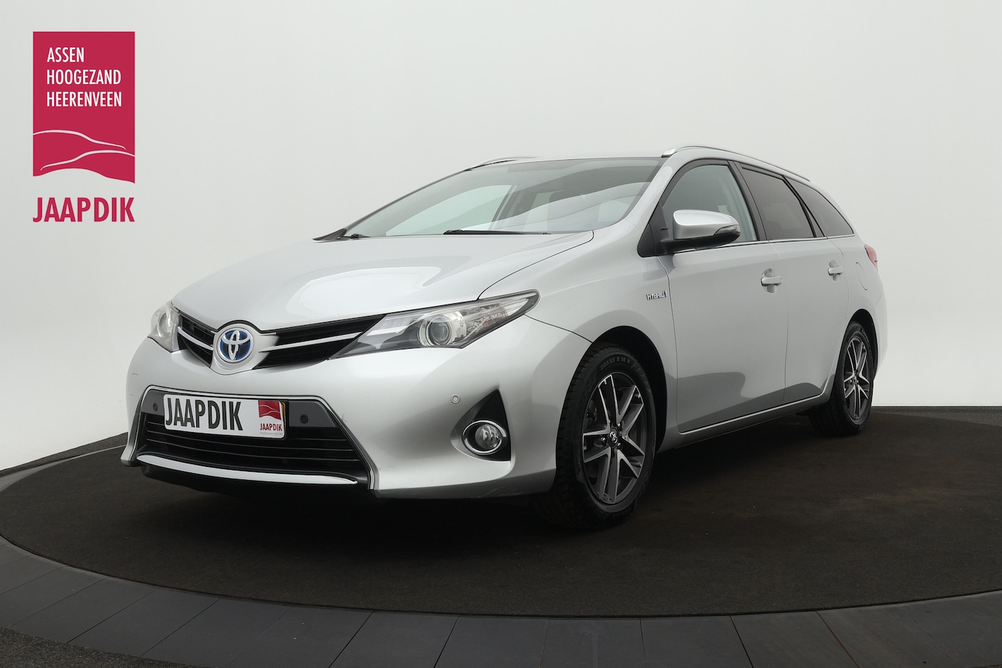 Toyota Auris Touring Sports - BWJ 2014 / 1.8 Hybrid Dynamic | CLIMA  | CAMERA A | NAVI | CRUISE | PDC | PRIVACY GLASS | - AutoWereld.nl