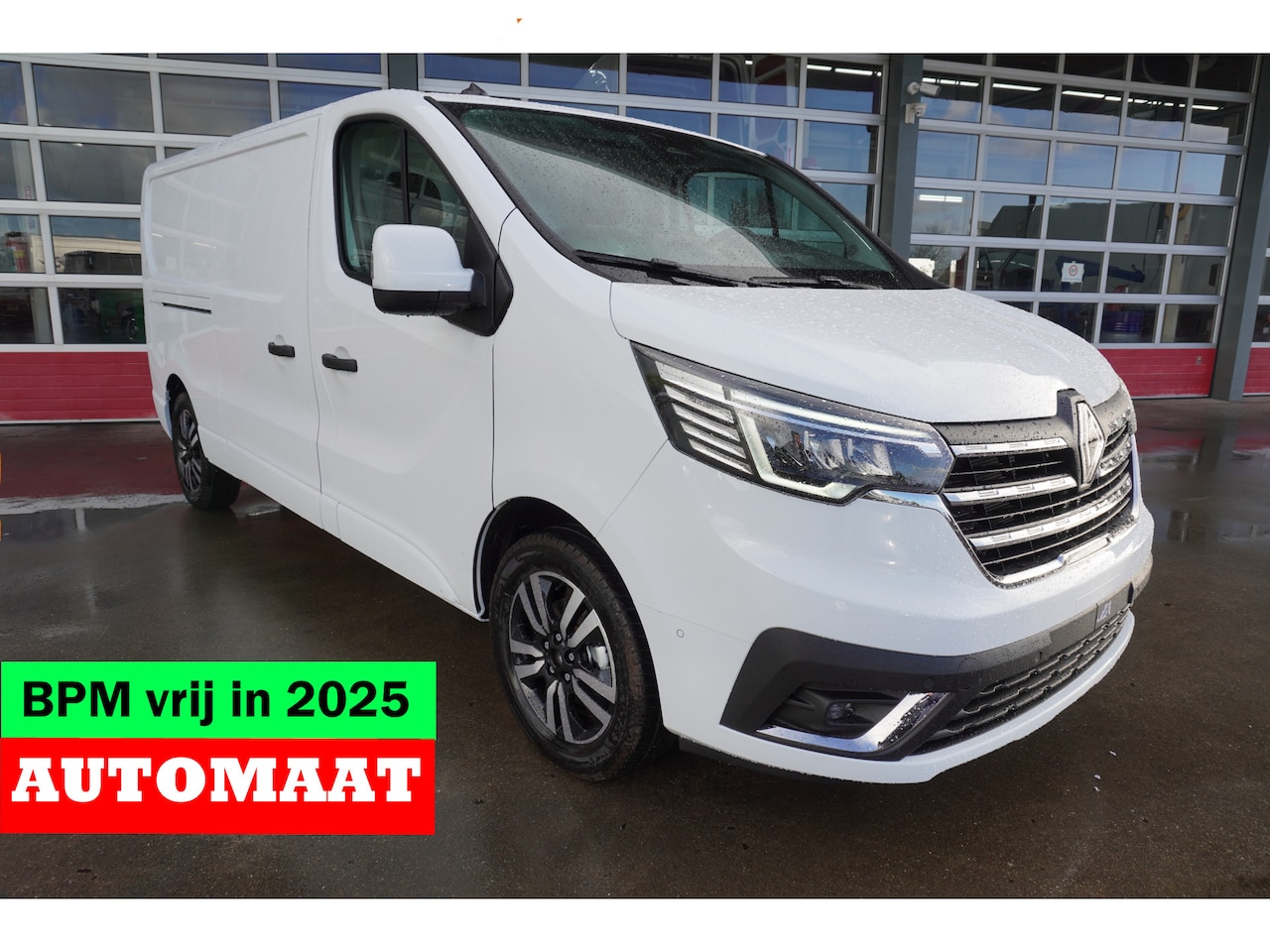 Renault Trafic - 2.0 Blue dCi 170PK T30 L2H1 Extra Automaat Nr. V145 | Climate | Navi | Camera | Adap.cruis - AutoWereld.nl