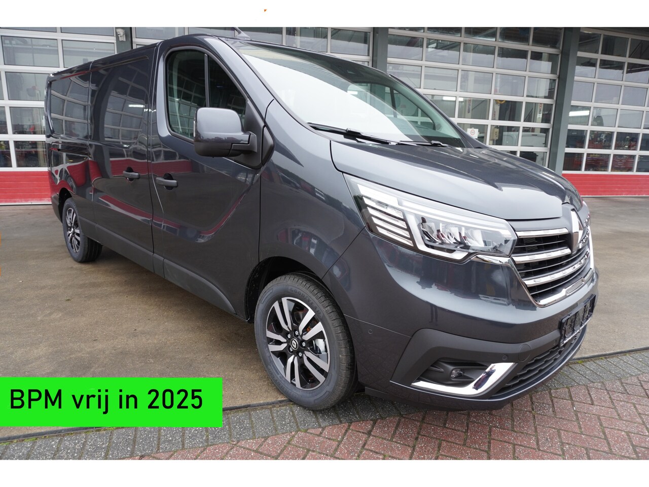 Renault Trafic - 2.0 dCi 150PK T30 L2H1 Luxe Schuifdeur L / R Nr. V188 | Climate | Adapt. Cruise | Navi | T - AutoWereld.nl