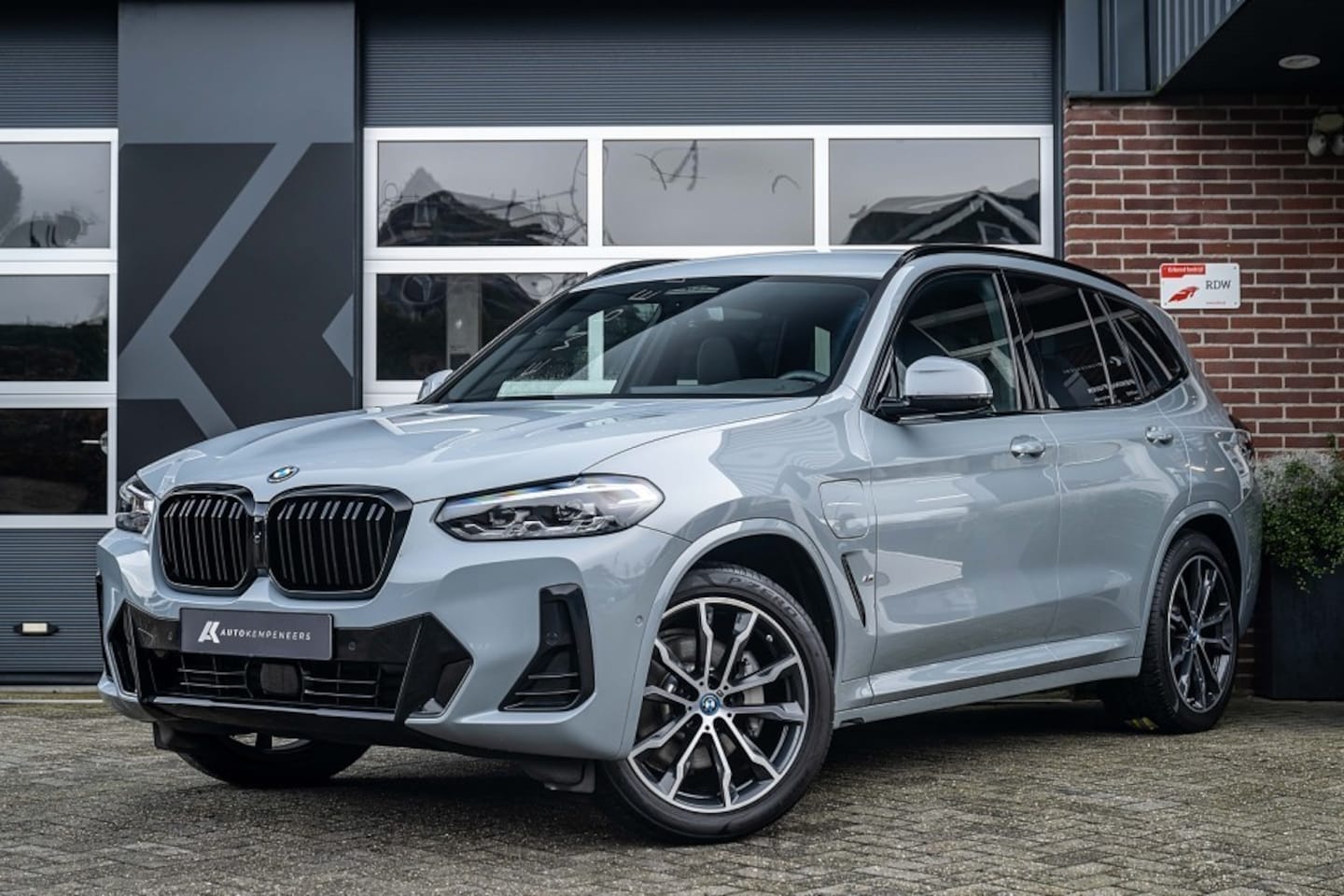 BMW X3 - 30e xDrive M Sport | Shadow | H/K | Driving Ass. Prof. | Trekhaak | 20 Inch | - AutoWereld.nl