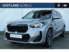 BMW X1 - sDrive20i High Executive M Sport Automaat / Panoramadak / Trekhaak / Sportstoelen / Stoelv