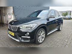 BMW X1 - sDrive20i Centennial High Executive "Wordt Verwacht" I Panoramadak I Lederenbekleding I Sp