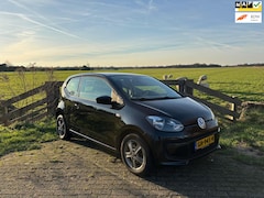 Volkswagen Up! - 1.0 take up Navigatie, Airco