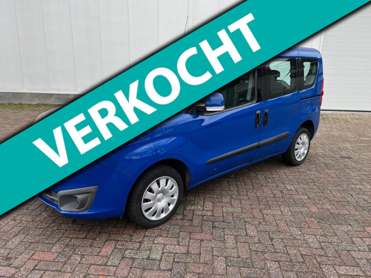 Opel Combo Tour - 1.4 L1H1 ecoFLEX Edition 7p. 1.4 L1H1 ecoFLEX Edition 7p. - AutoWereld.nl