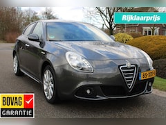 Alfa Romeo Giulietta - 1.4 T 170pk Distinctive automaat ECC/cruise/navi/lm velgen