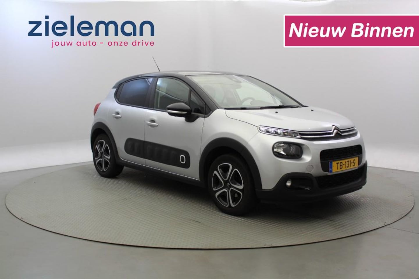 Citroën C3 - 1.2 PureTech Feel Edition - Carplay, Trekhaak, NAP - AutoWereld.nl