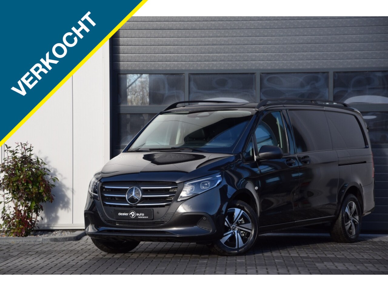 Mercedes-Benz Vito - 116 CDI L2 Pro | 2x Schuifdeur | Navi | Trekhaak Afneembaar - AutoWereld.nl