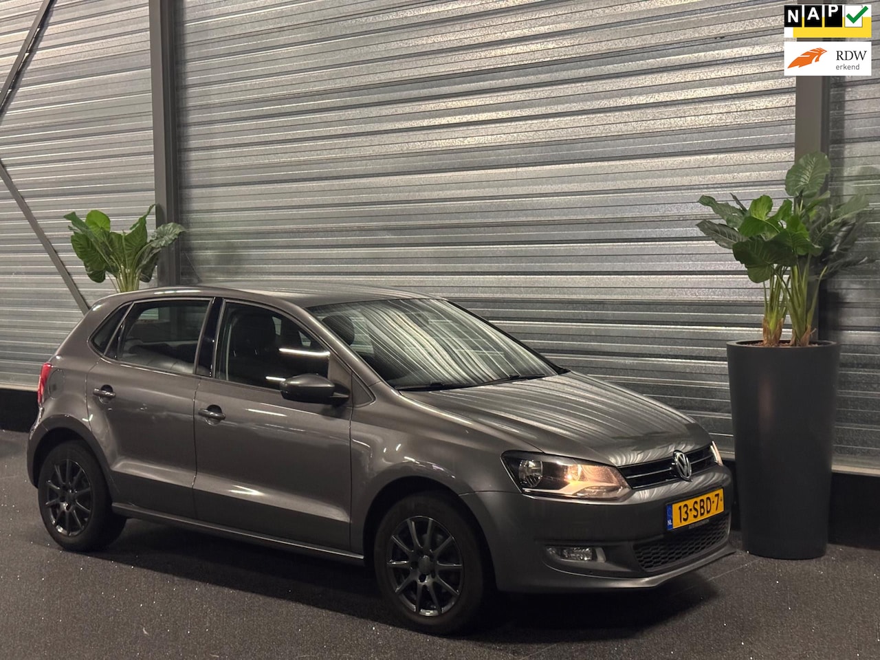 Volkswagen Polo - 1.4-16V Comfortline Airco | Cruise | NL-Auto | LM-Velgen - AutoWereld.nl