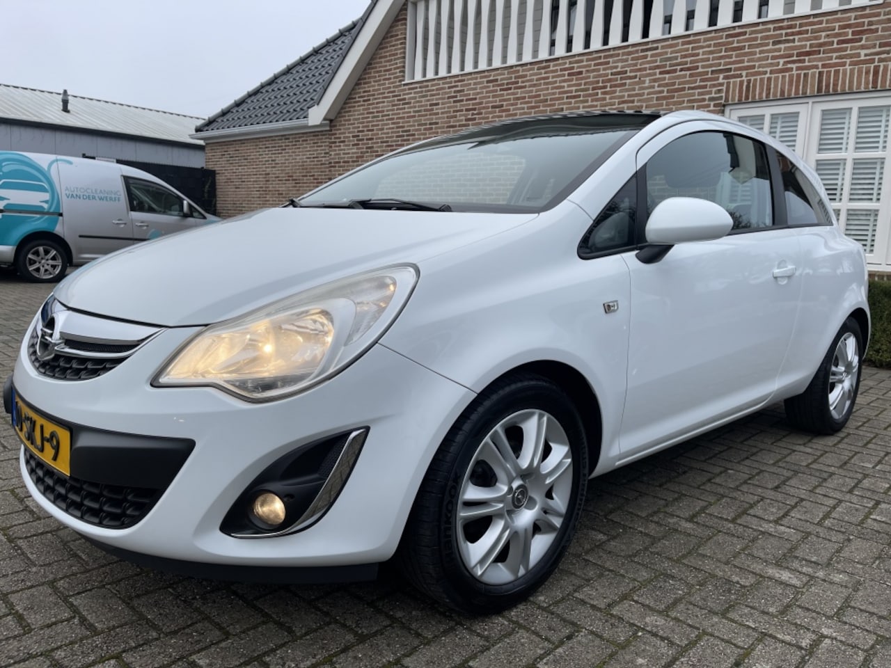 Opel Corsa - 1.2 LPG AIRCO - AutoWereld.nl