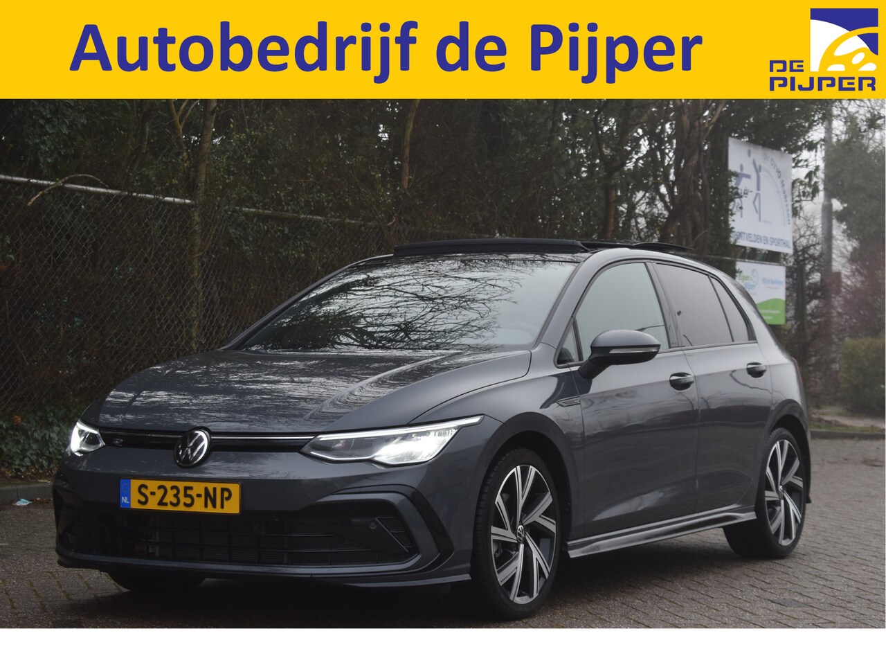 Volkswagen Golf - 1.5 eTSI R-Line Business+ | Open dak | Camera | Carplay | Sfeerverl | Adapt.CC | Full LED - AutoWereld.nl