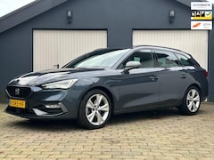 Seat Leon Sportstourer - 1.5 TSI FR Launch Edition / Stoel en stuurverwarming / Camera