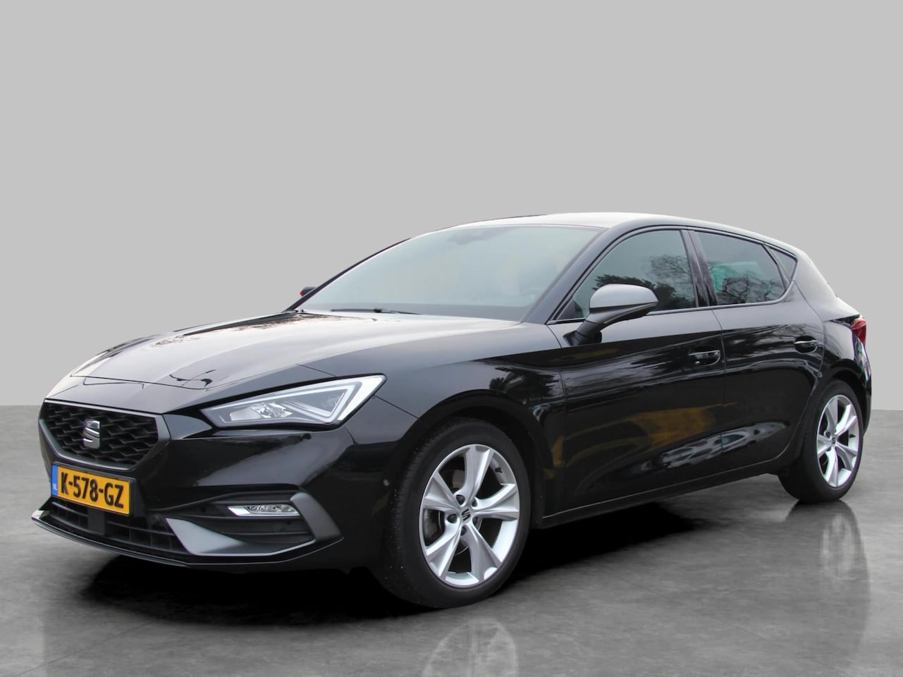 Seat Leon - 1.0 TSI FR Launch Edition 1.0 TSI FR Launch Edition - AutoWereld.nl