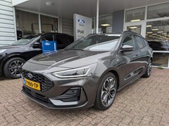 Ford Focus Wagon - 155pk EcoB Hybrid Automaat ST-Line Groot scherm scherm Winter pack Garantie 20-3-2025