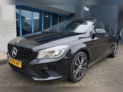 Mercedes-Benz CLA-Klasse - 180 Edition navigatie / camera / panoramadak / stoelverwarming