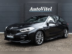 BMW 1-serie - 118i M Sport | Sportstoelen | Stoel + stuurverwarming | Live Cockpit Prof. | PDC