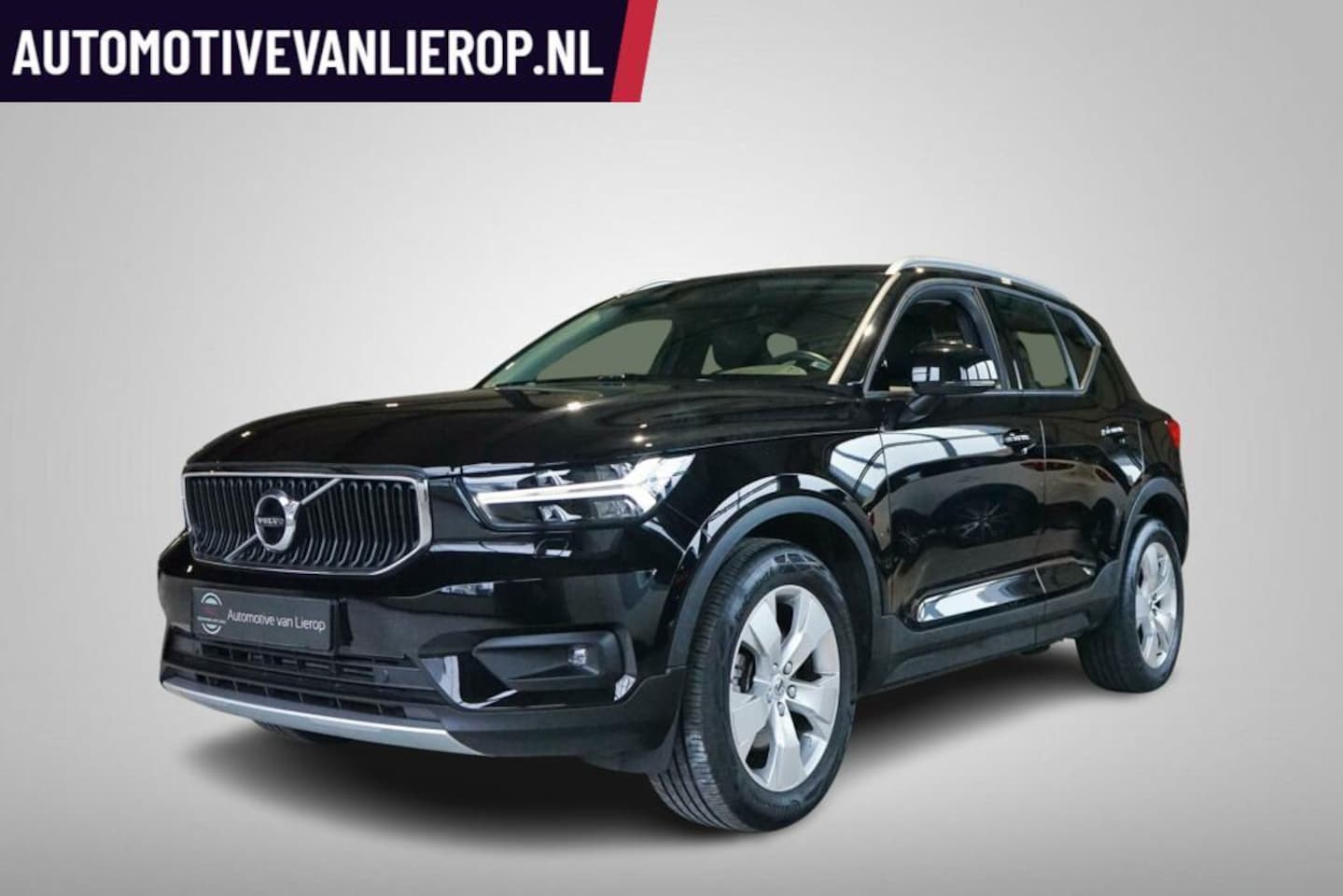 Volvo XC40 - 2.0 T4 Momentum Pro CAMERA | STOELVERWARMING | CARPLAY - AutoWereld.nl