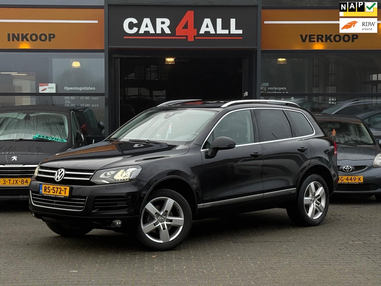 Volkswagen Touareg - 3.0 TDI Highline PANO/TREKHAAK/LCHTVRING/SMETTELOZESTAAT - AutoWereld.nl