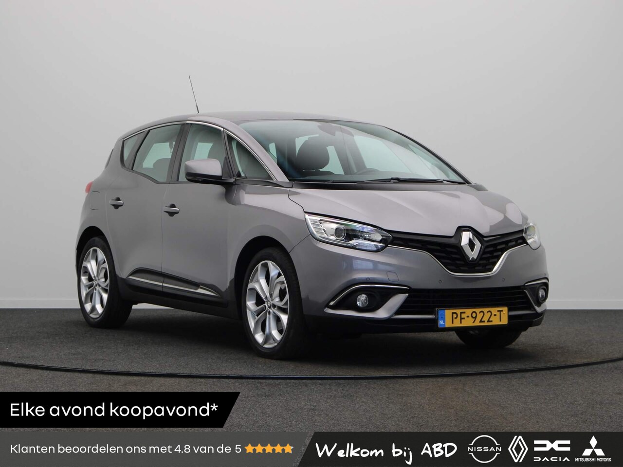 Renault Scénic - 115pk TCe Zen | Trekhaak | Navigatie | Cruise control | Parkeersensoren voor en achter | - AutoWereld.nl