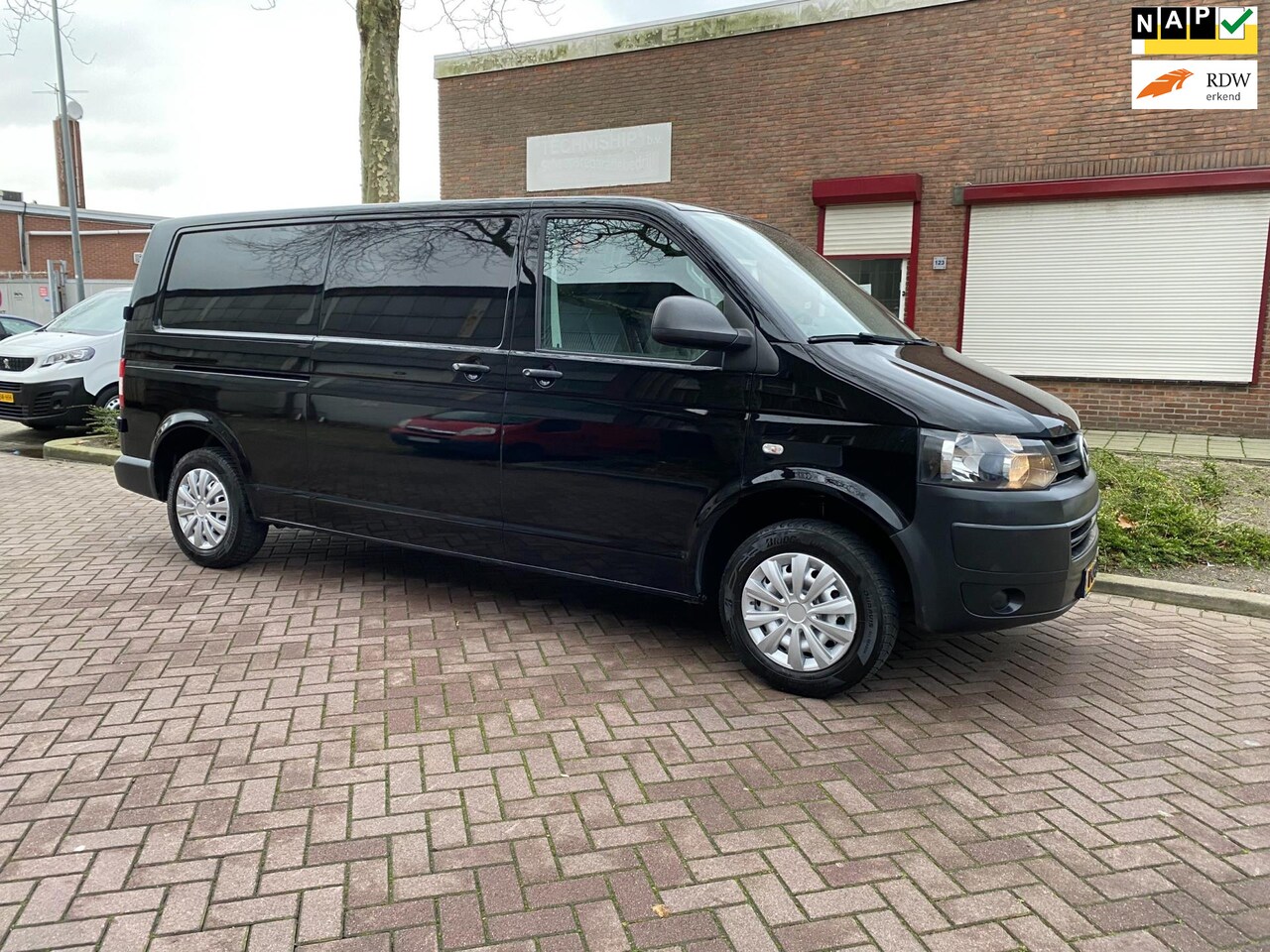 Volkswagen Transporter - 2.0 TDI L2H1 Highline * 2015 * 152.327 KM NAP * Airco/Climatronic * Navigatie * Parkeer se - AutoWereld.nl