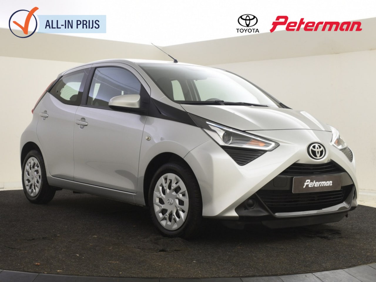 Toyota Aygo - 1.0 VVT-i x-play | Automaat | Camera - AutoWereld.nl