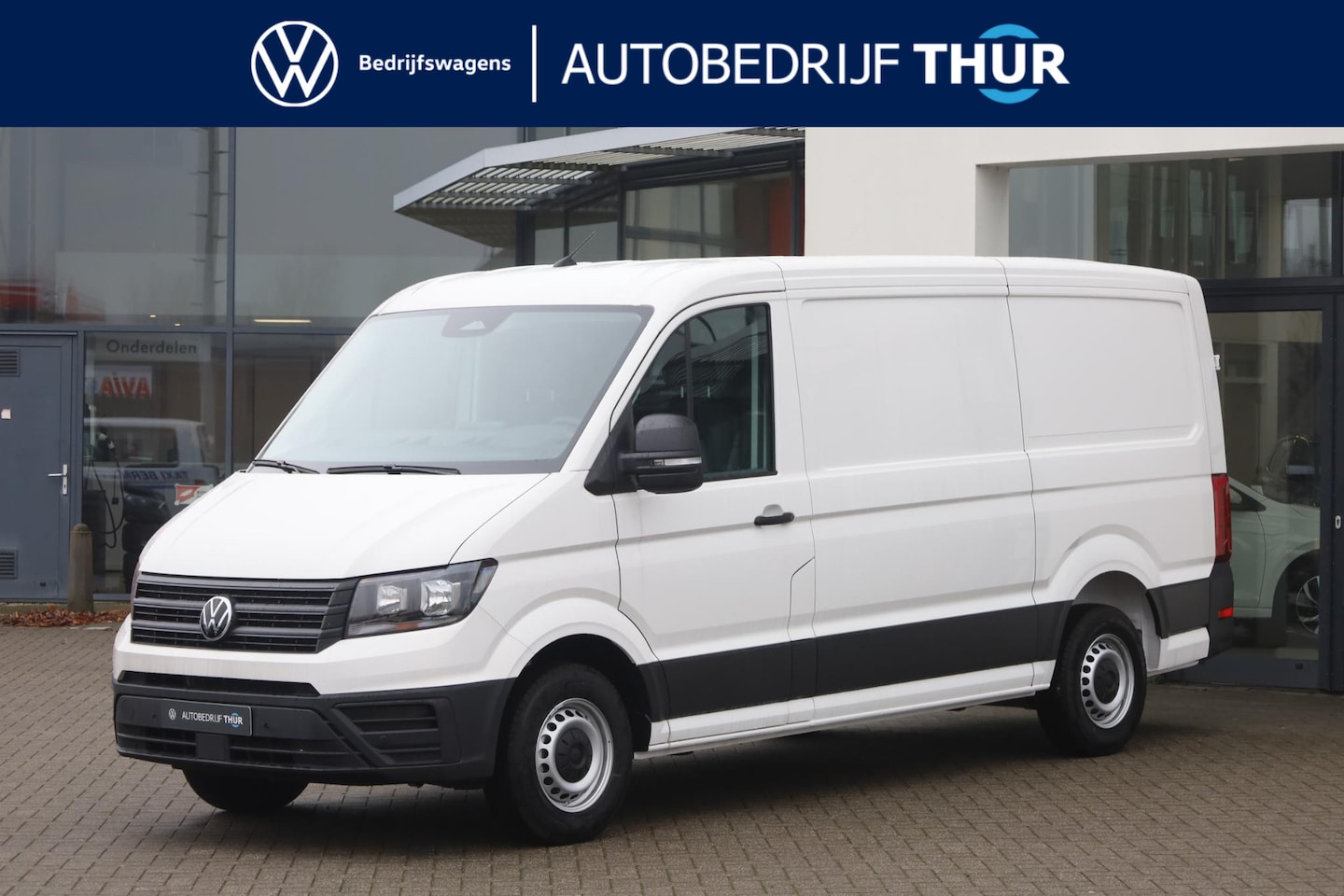 Volkswagen Crafter - 30 2.0 TDI L3H2 Trendline 30 2.0 TDI L3H2 Trendline 140PK / 103kW, Apple Carplay & Android Auto, navigatie, achterui - AutoWereld.nl