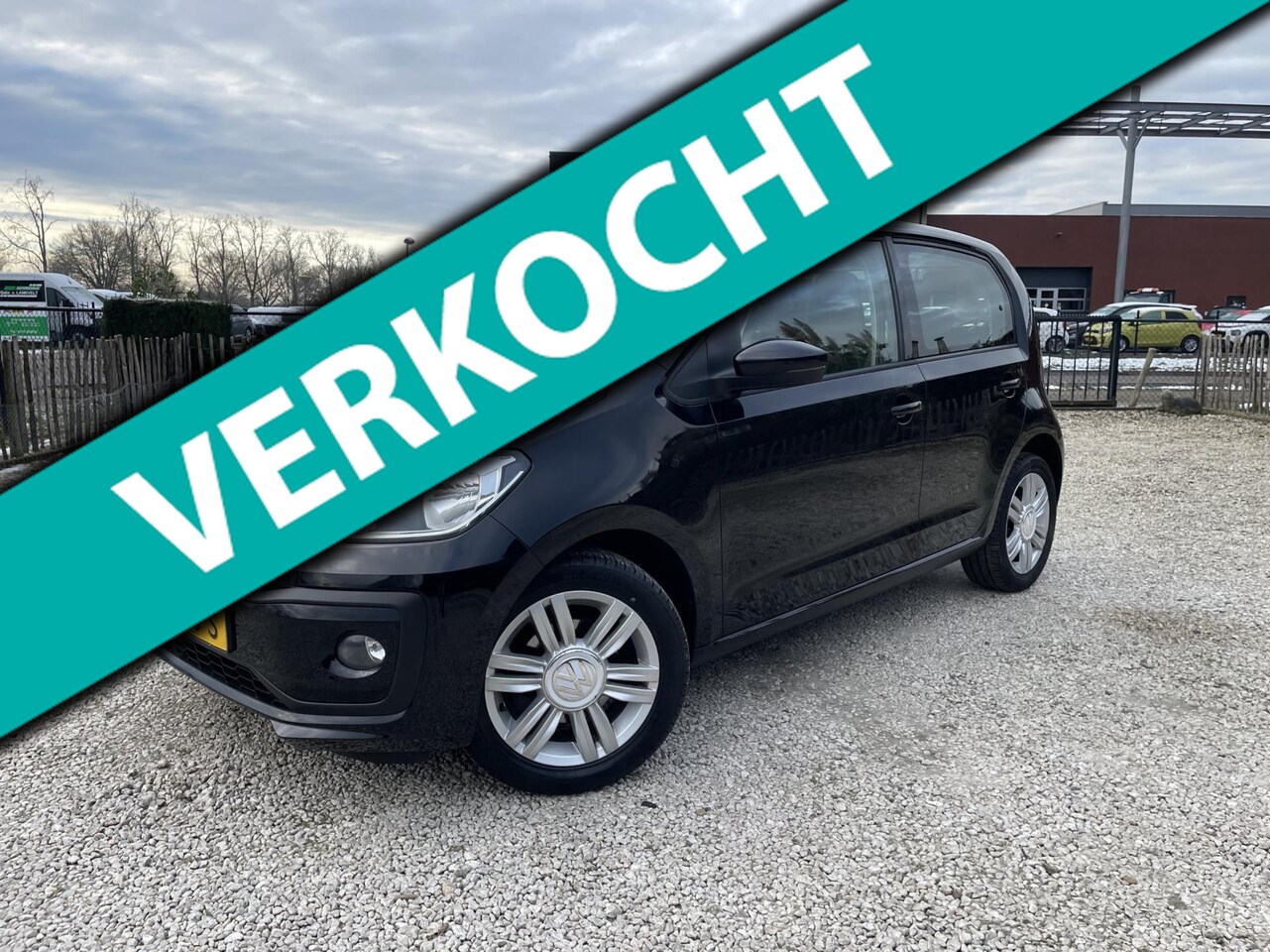 Volkswagen Up! - 1.0 BMT high up! Navi, Ambiente, Cruise control, NAP! - AutoWereld.nl