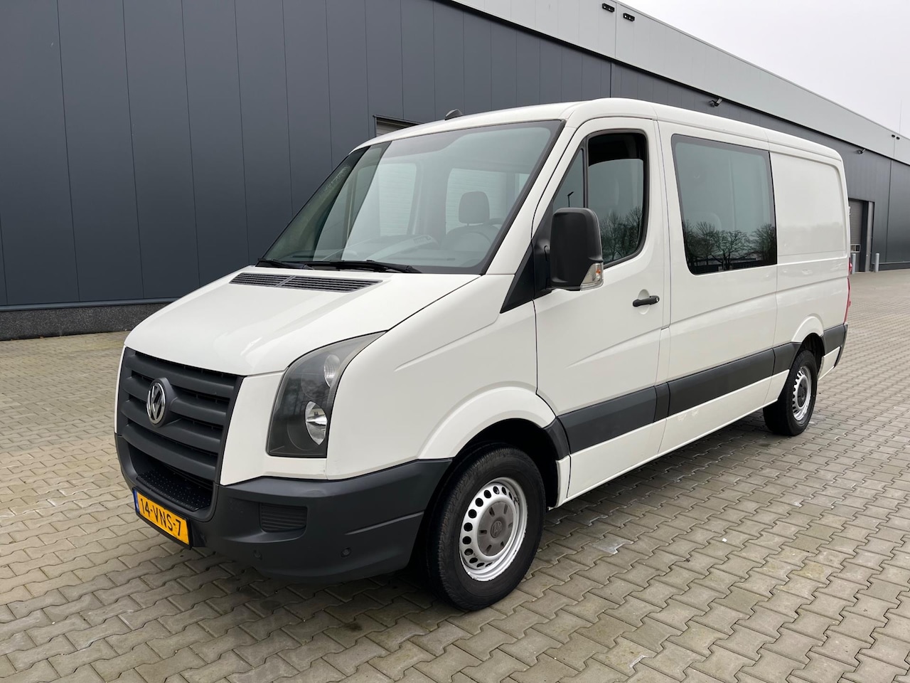 Volkswagen Crafter - 28 2.5 TDI L2H1 28 2.5 TDI L2H1 Dub Cab - AutoWereld.nl