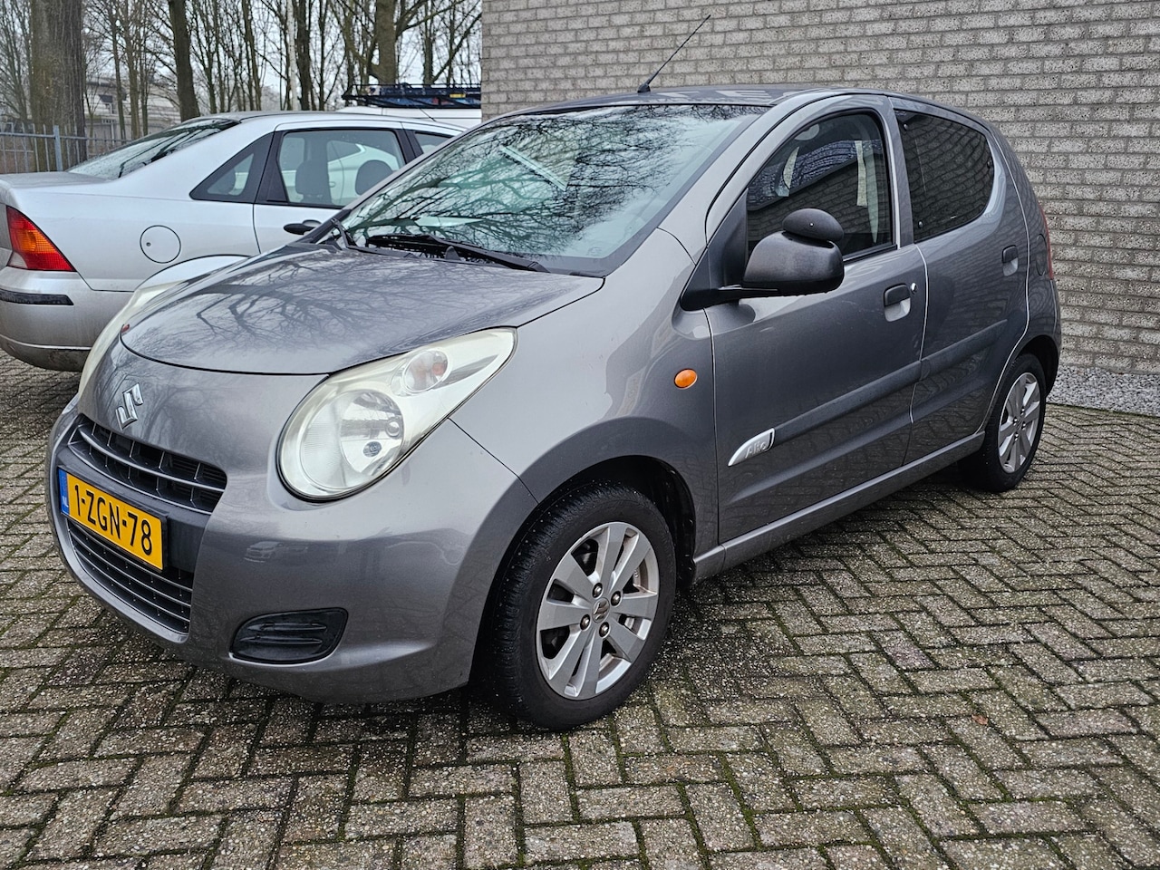 Suzuki Alto - 1.0 Celebration EASSS Airco/Trekhaak - AutoWereld.nl