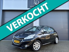 Peugeot 208 - 1.2 VTi Active / Parkeersensor / Trekhaak