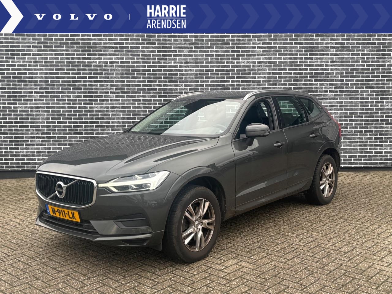 Volvo XC60 - 2.0 T5 AWD Momentum Pro | Trekhaak inklapbaar | Stoel en stuurverwarming | Achteruitrijcam - AutoWereld.nl