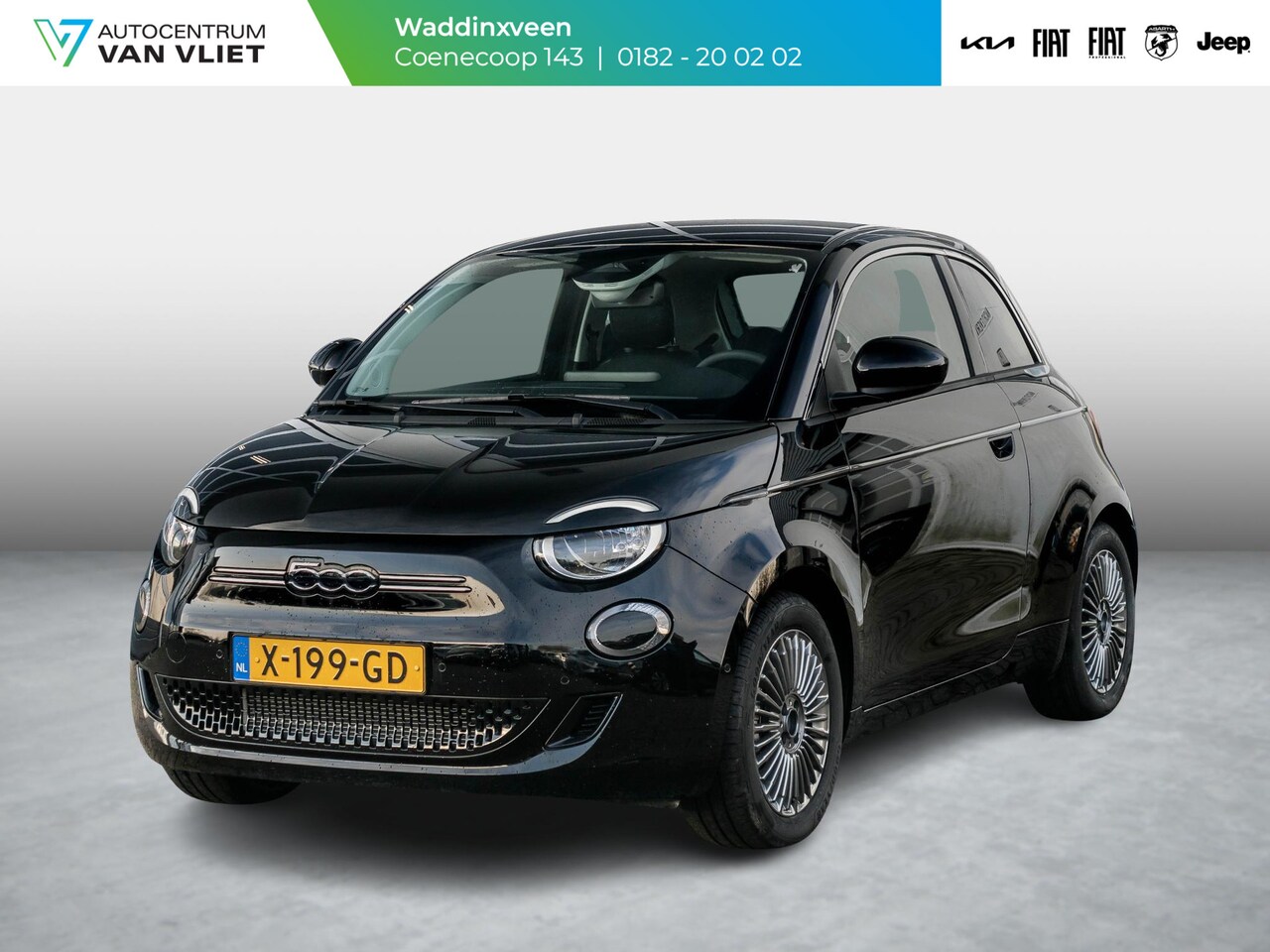 Fiat 500e - 42 kWh | Clima | Cruise | Keyless | Camera| Apple Carplay | Stoelverwarming | BSM | Pack S - AutoWereld.nl