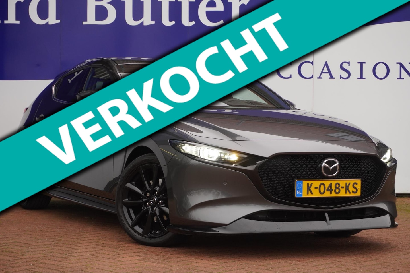 Mazda 3 - 2.0 e-SkyActiv-X M Hybrid 180PK Luxury+Volleder+navi+camera+Body-Kitt = SUPER KANON !! - AutoWereld.nl