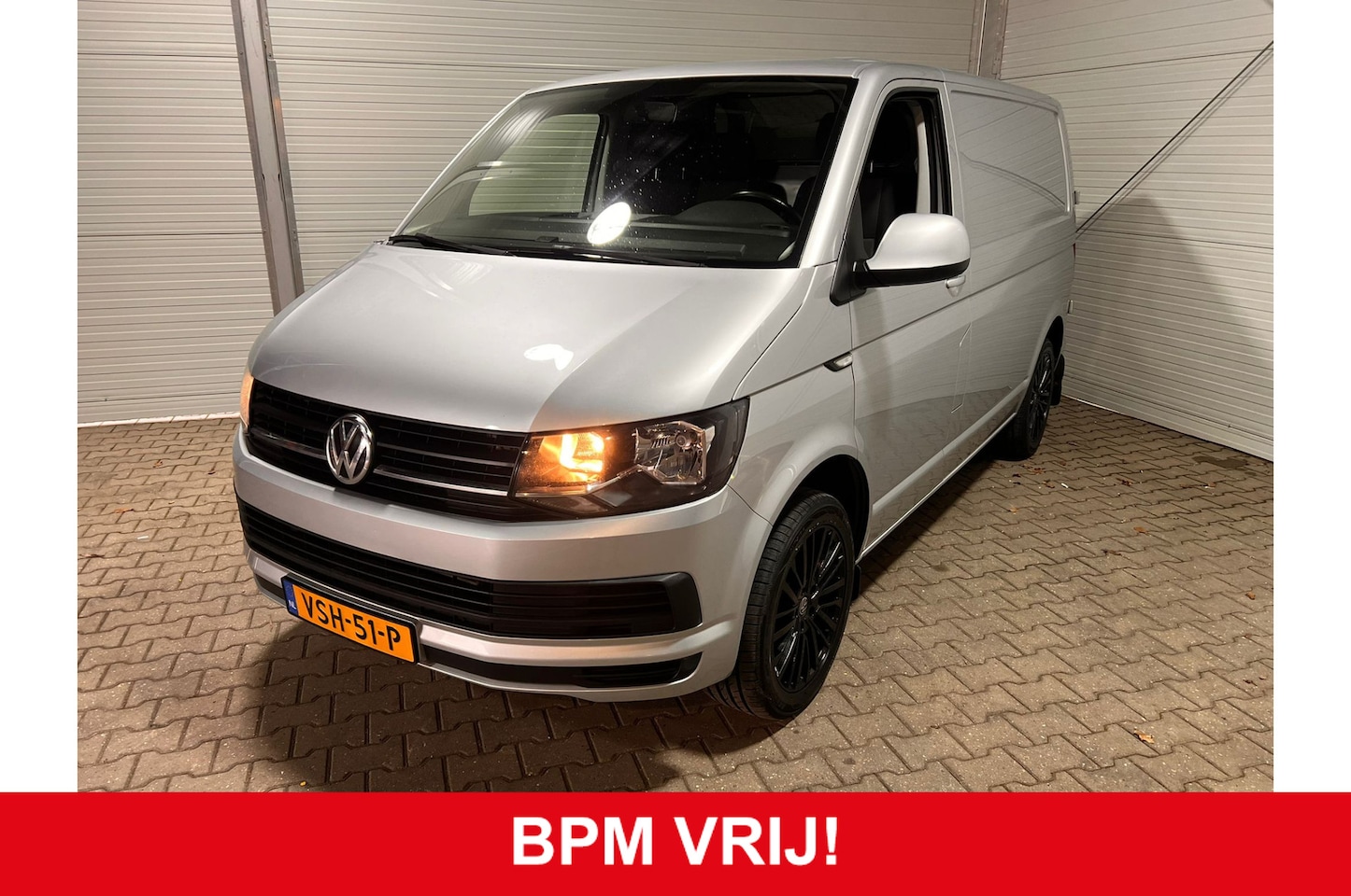 Volkswagen Transporter - 2.0 TDI L1H1 AUTOMAAT VVB340 BPM vrij! Benut nu nog uw voordeel! - AutoWereld.nl