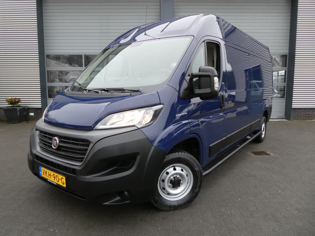 Fiat Ducato - 2.3 MultiJet L3H2 airco navigatie camera trekhaak - AutoWereld.nl