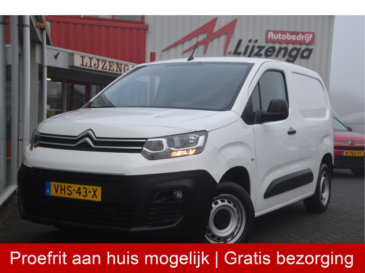 Citroën Berlingo - 1.5 BlueHDI Club Carplay | 1e eig | PDC | 3-zits | AC | Cruise | Bluetooth | Trekhaak - AutoWereld.nl