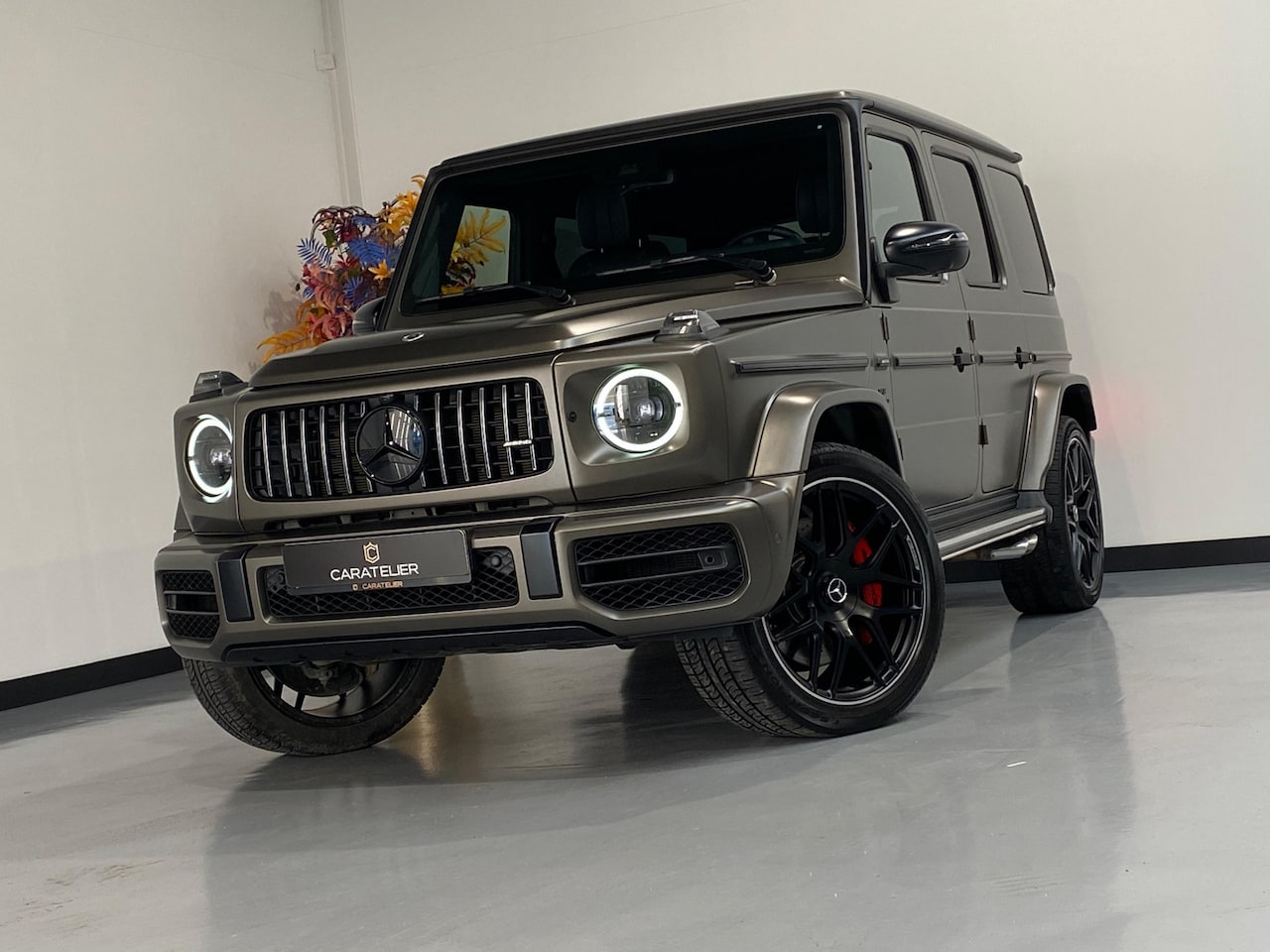 Mercedes-Benz G-klasse - 63 AMG / Burmester / Grijs kent prijs ex btw - AutoWereld.nl