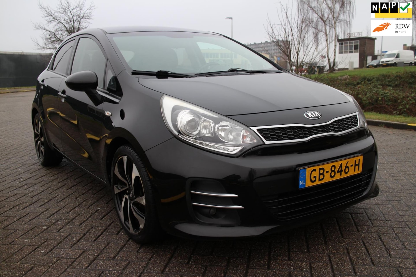 Kia Rio - 1.2 CVVT DynamicLine_AIRCO_NAVI_CAMERA_NETTE AUTO - AutoWereld.nl