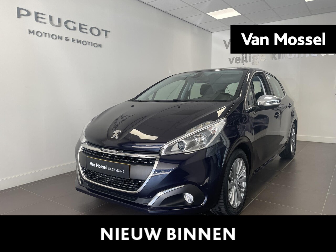 Peugeot 208 - 1.2 PureTech Allure | Navigatie | Achteruitrijcamera | Apple Carplay/Android Auto | Climat - AutoWereld.nl