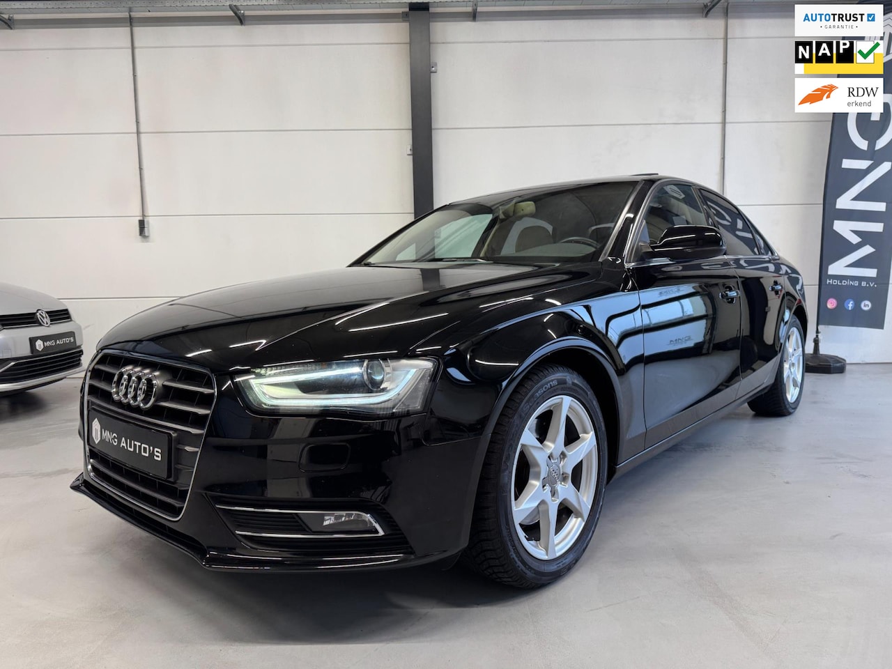 Audi A4 Limousine - 2.0 TFSI quattro S|Memory|Keyles|Dak|VOL! - AutoWereld.nl