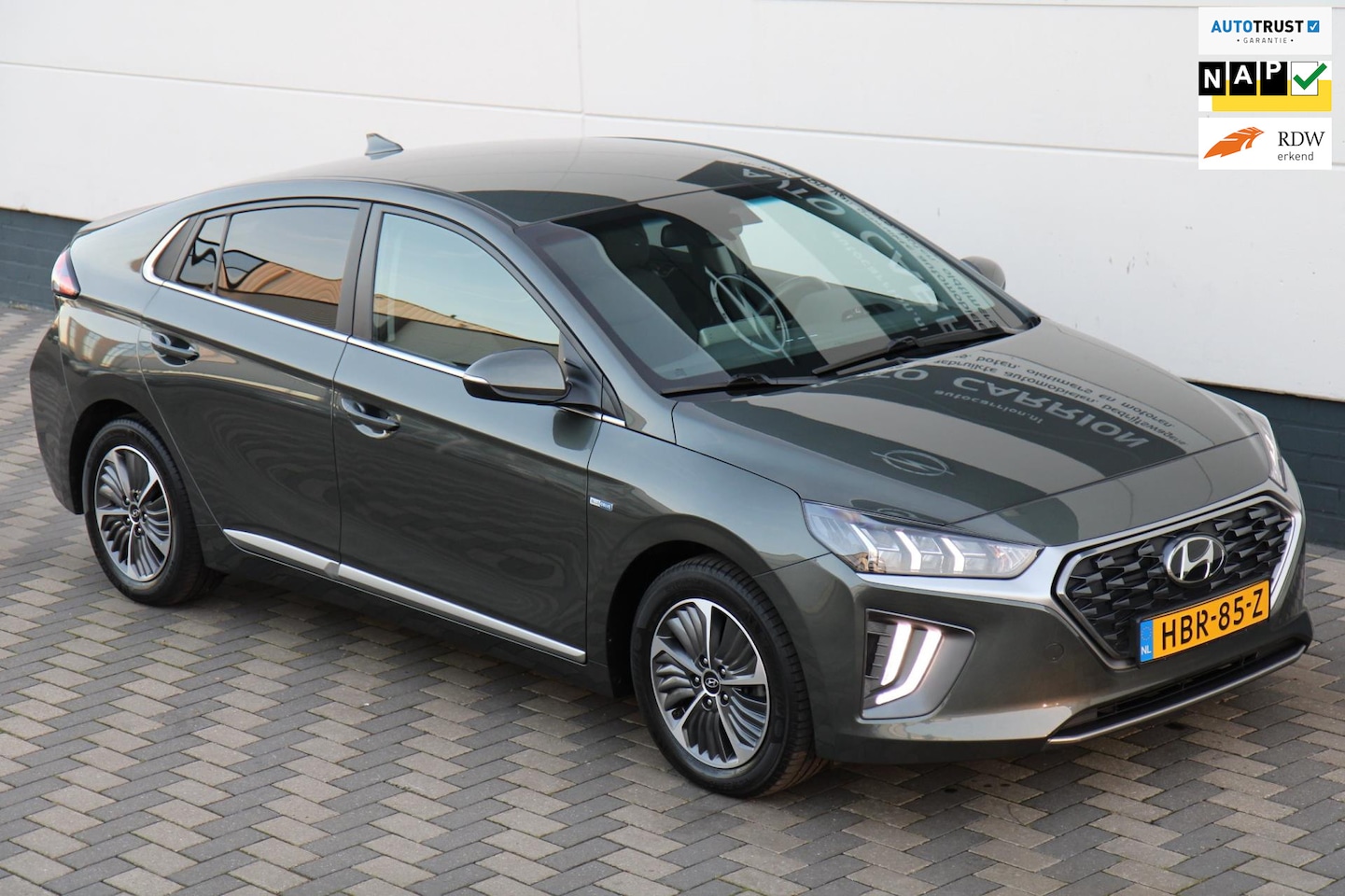 Hyundai IONIQ - 1.6 GDi PHEV Premium Camera Navi Carplay !! - AutoWereld.nl