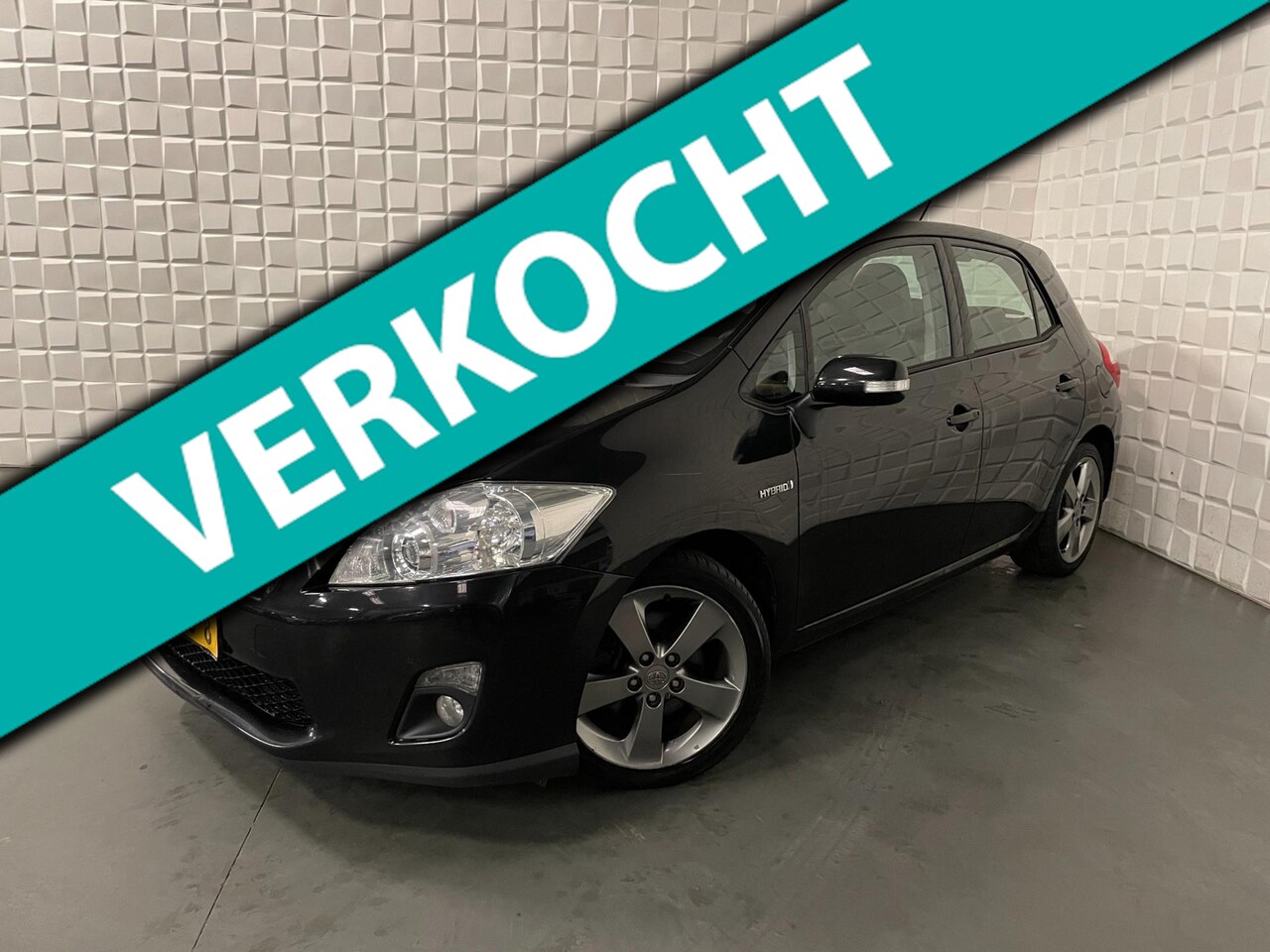 Toyota Auris - 1.8 Full Hybrid Executive Business 2DE EIGENAAR - AutoWereld.nl