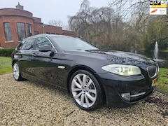 BMW 5-serie Touring - 523i 6-cil XENON/leer/PANORAMA/trekhaak