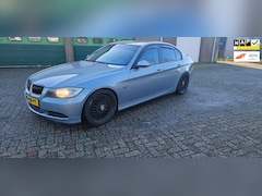 BMW 3-serie - 320d Dynamic EXECUTIVE-AUTOMAAT-KLIMA