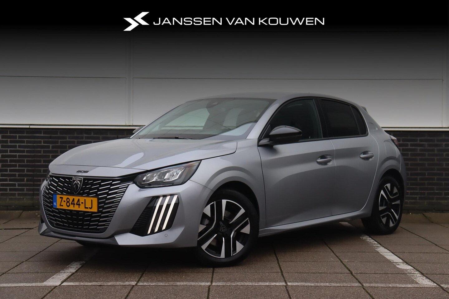 Peugeot 208 - 1.2 PureTech 100 Allure Navigatie Achteruitrijcamera Apple CarPlay - AutoWereld.nl