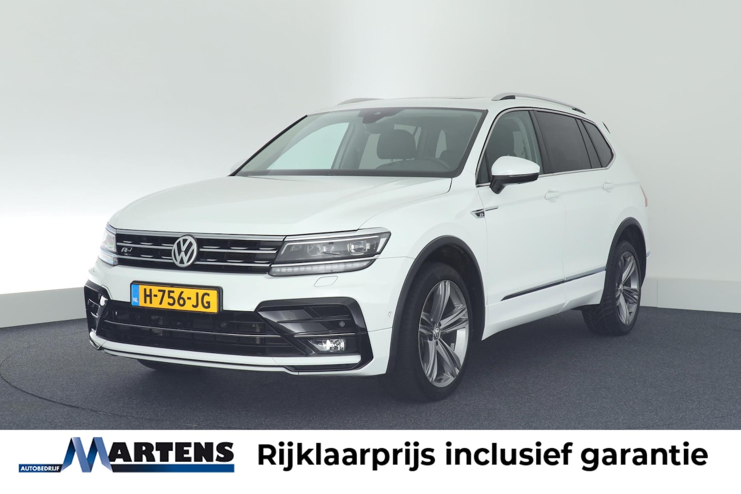 Volkswagen Tiguan Allspace - 1.5 TSI 150pk DSG R-Line Highline 7Pers. 360Camera Panoramadak Keyless Virtual Cockpit Nav - AutoWereld.nl