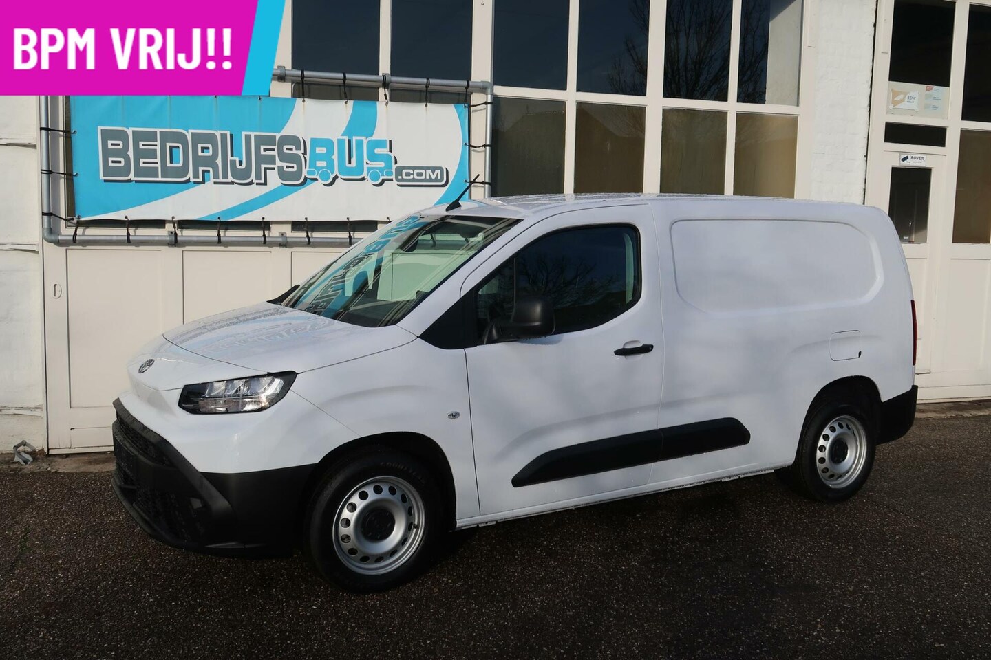 Toyota ProAce City - 130PK Challenger, Lang, Bankje DIRECT LEVERBAAR! - AutoWereld.nl