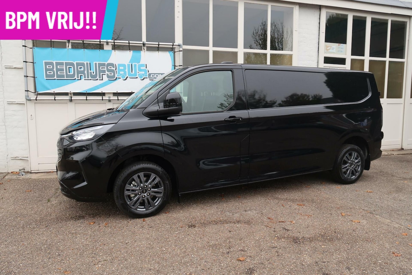 Ford Transit Custom - 136PK L2H1 Limited|LED|Camera|Carplay DIRECT LEVERBAAR! - AutoWereld.nl