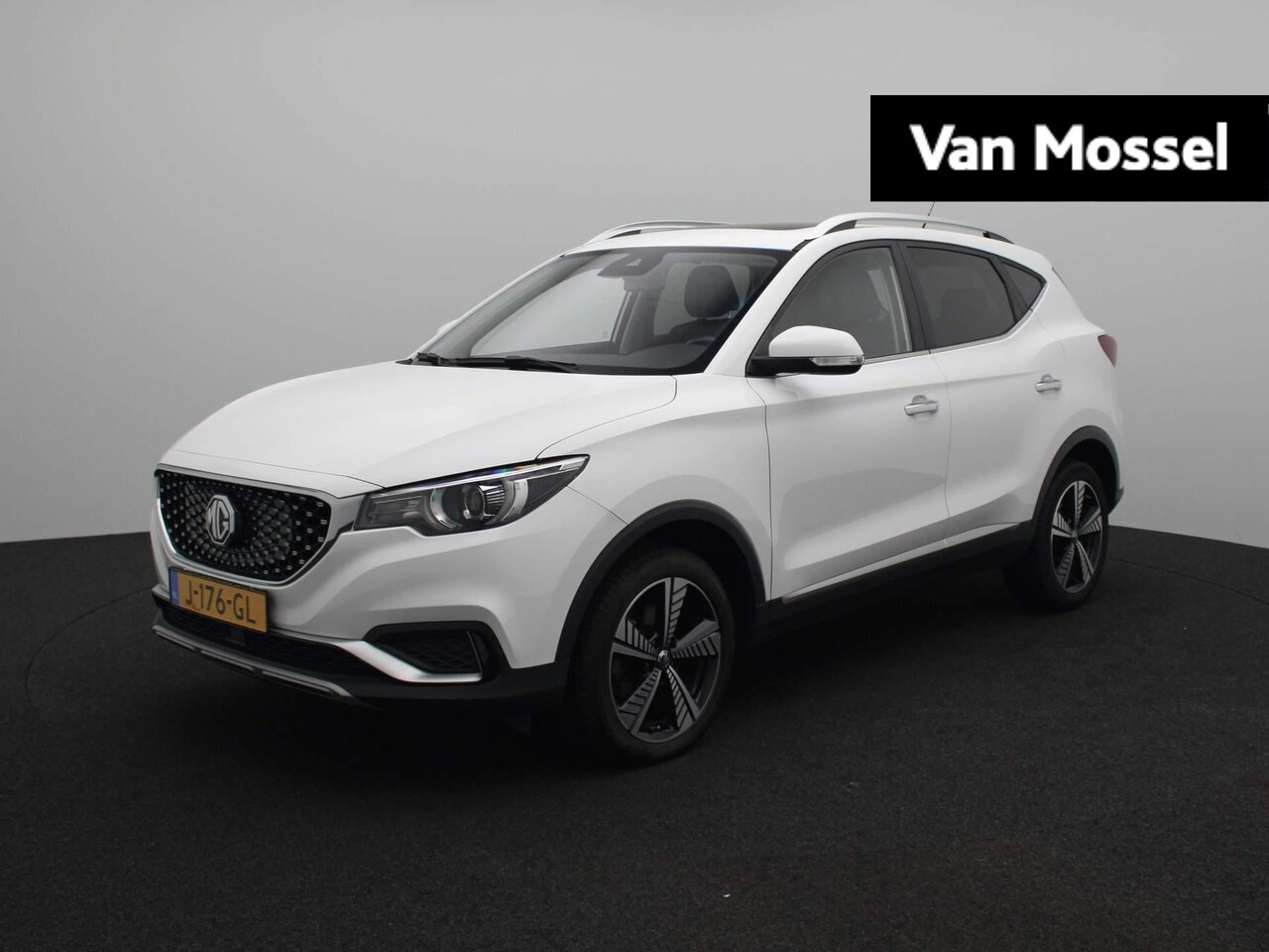 MG ZS - EV Luxury 45 kWh | Leder | Navi | Panoramadak | Camera | Apple CarPlay | Adaptive Cruise C - AutoWereld.nl